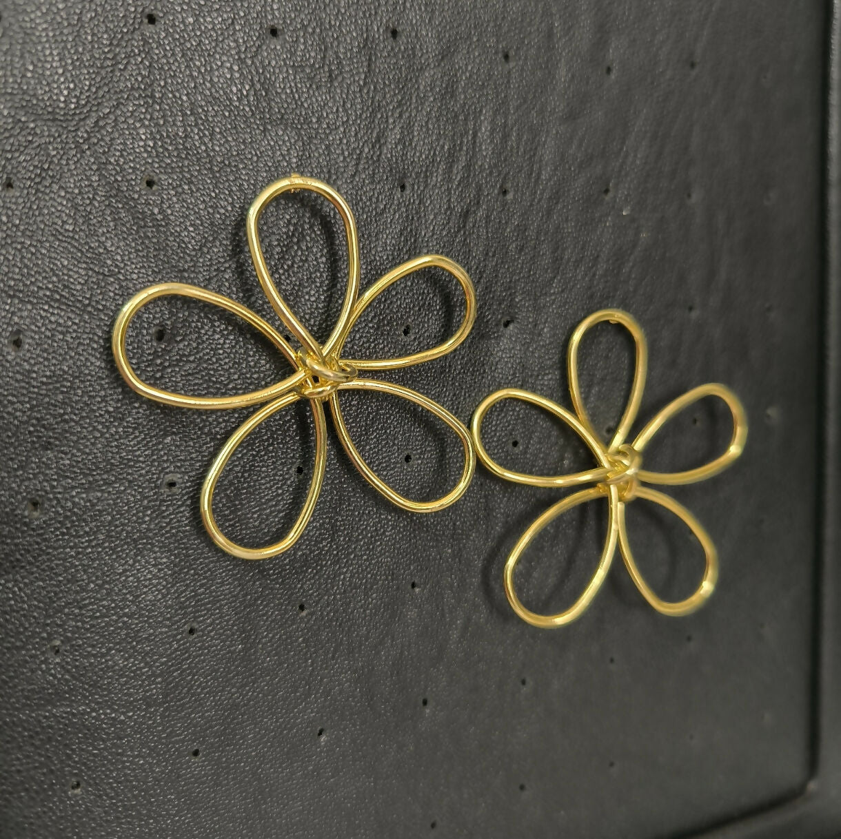 Aretes Flores de Primavera en acero inoxidable