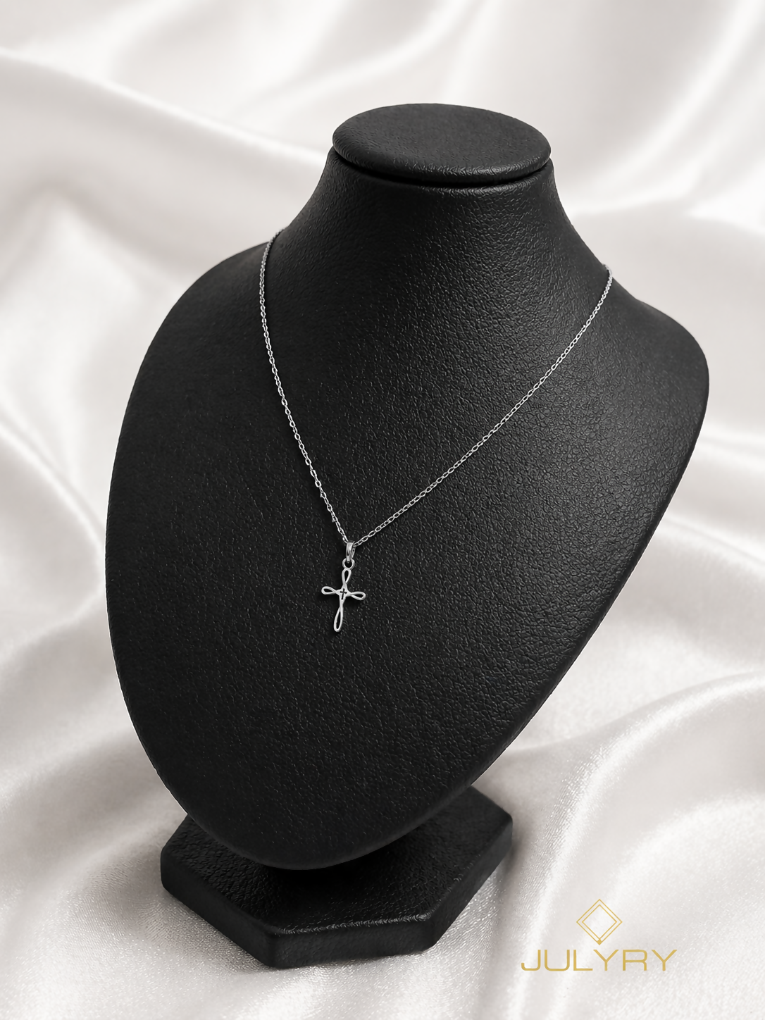 Collar Cruz modelo 2 en plata 925/950