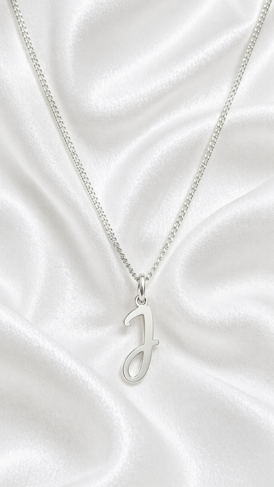Collar letra modelo 1 en plata 925/950