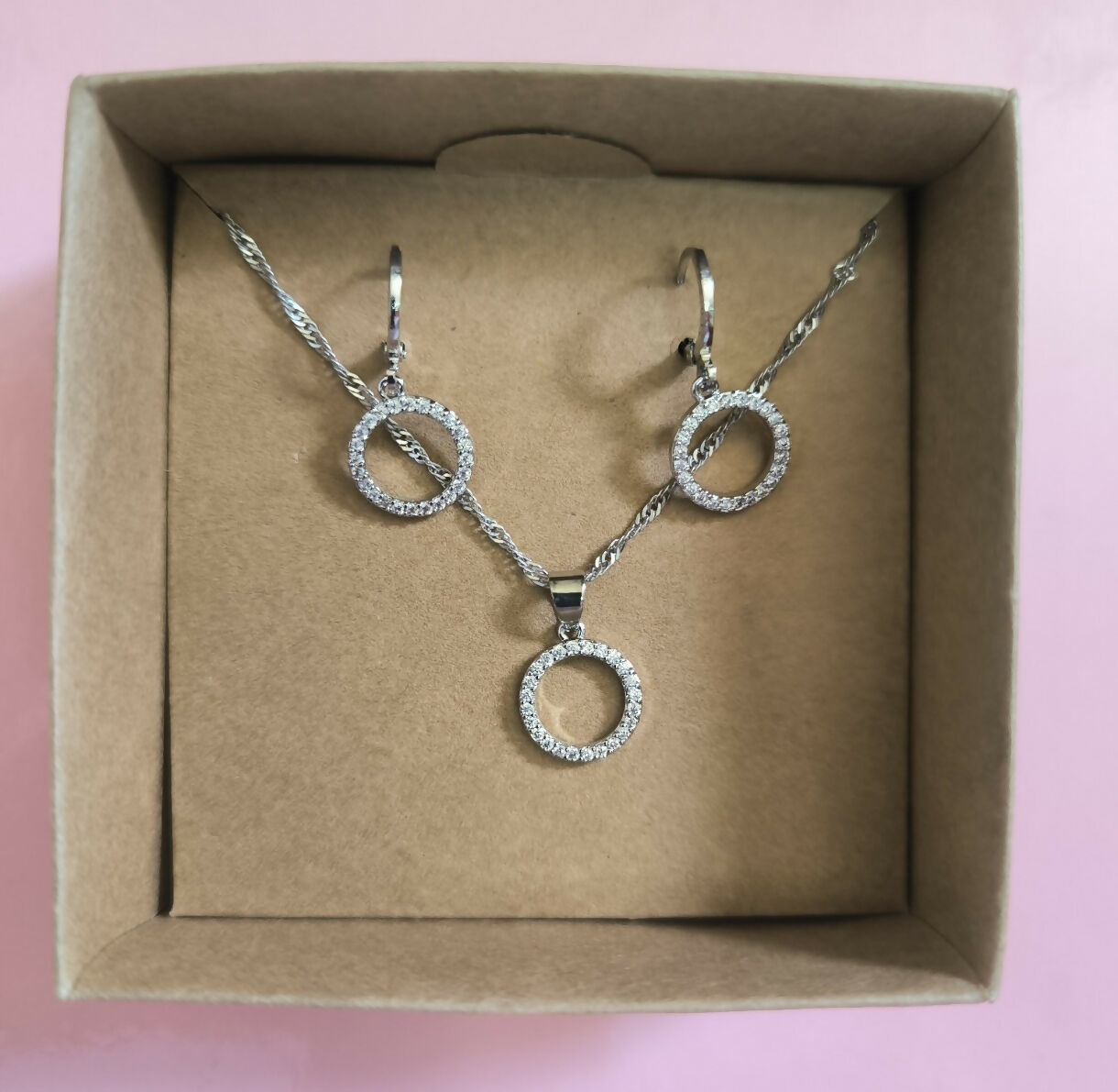 Set Aretes y Collar Aros en Acero Plateado