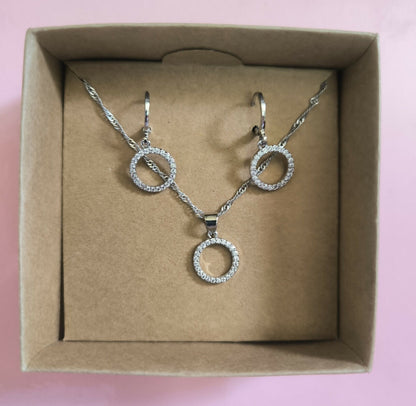 Set Aretes y Collar Aros en Acero Plateado