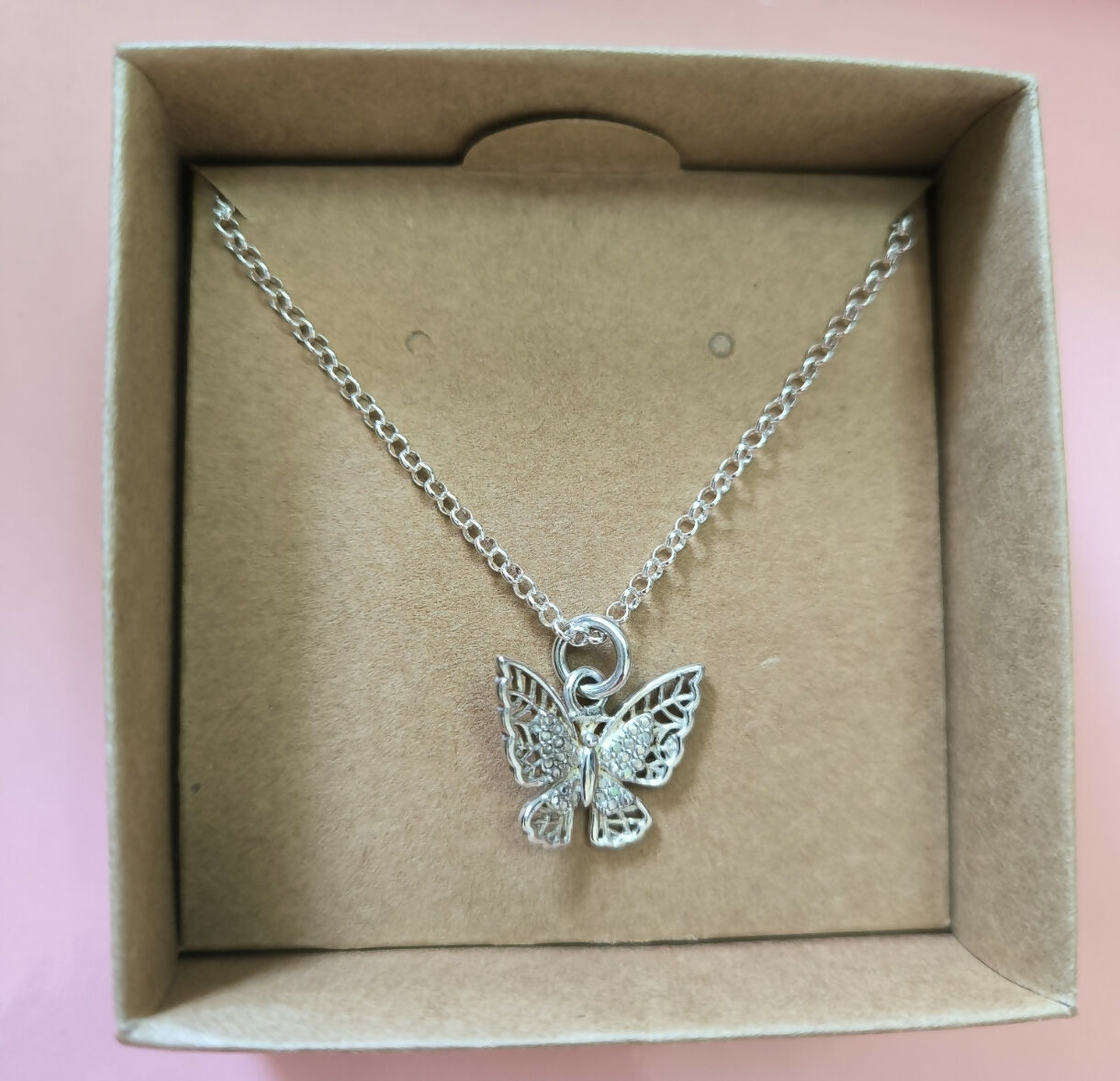 Collar Mariposa Linda en Plata