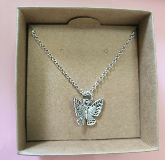 Collar Mariposa Linda en Plata