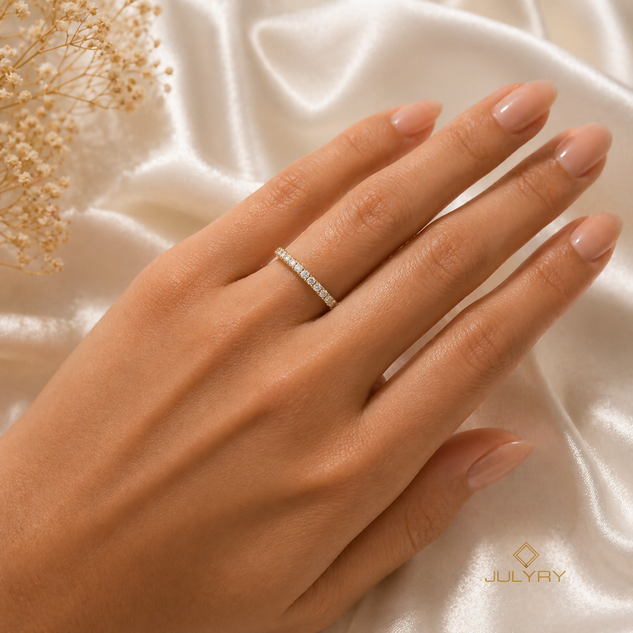 Anillo Especial en oro de 18k